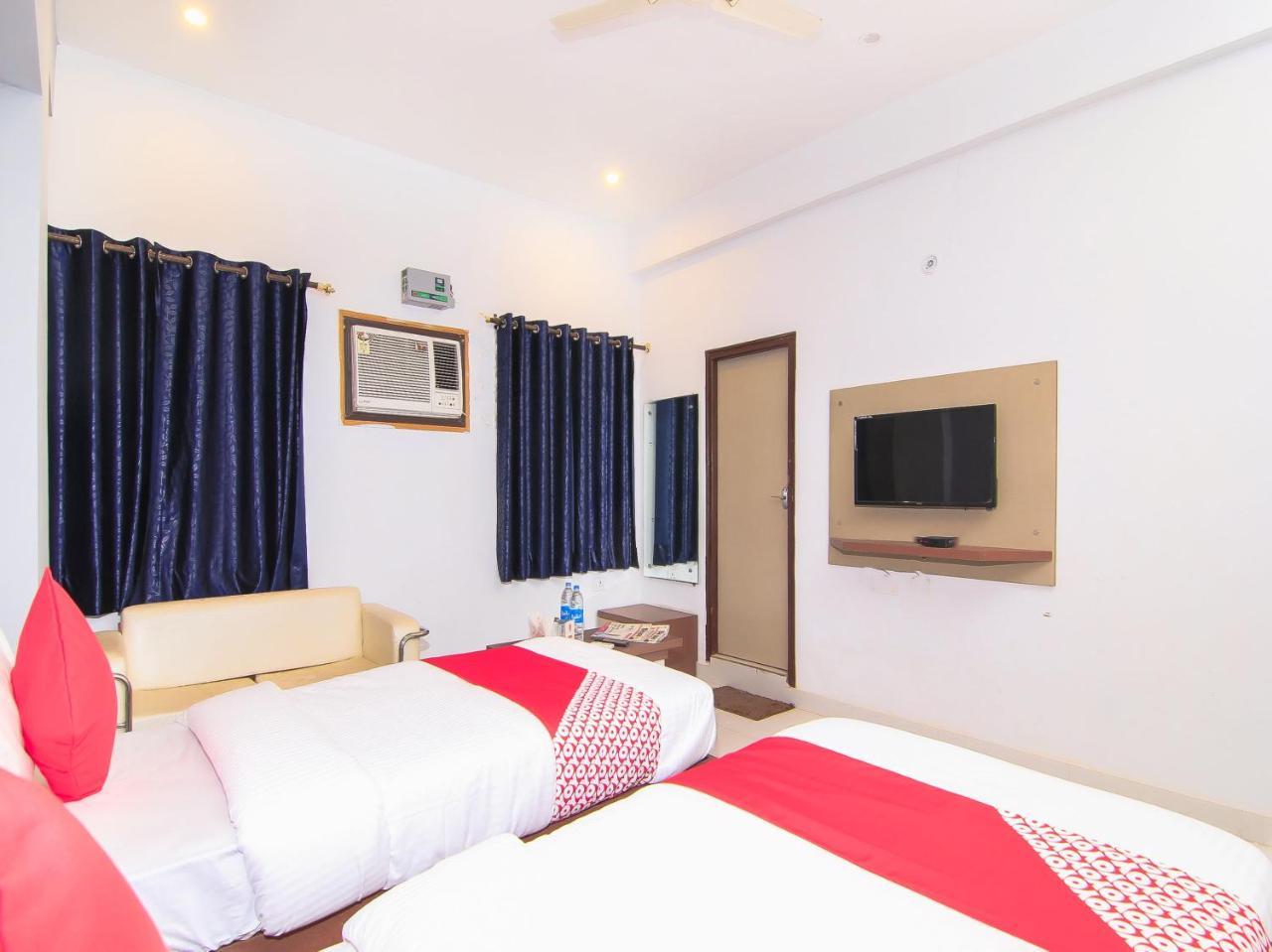 Maple Delite Hotel Lucknow Eksteriør billede