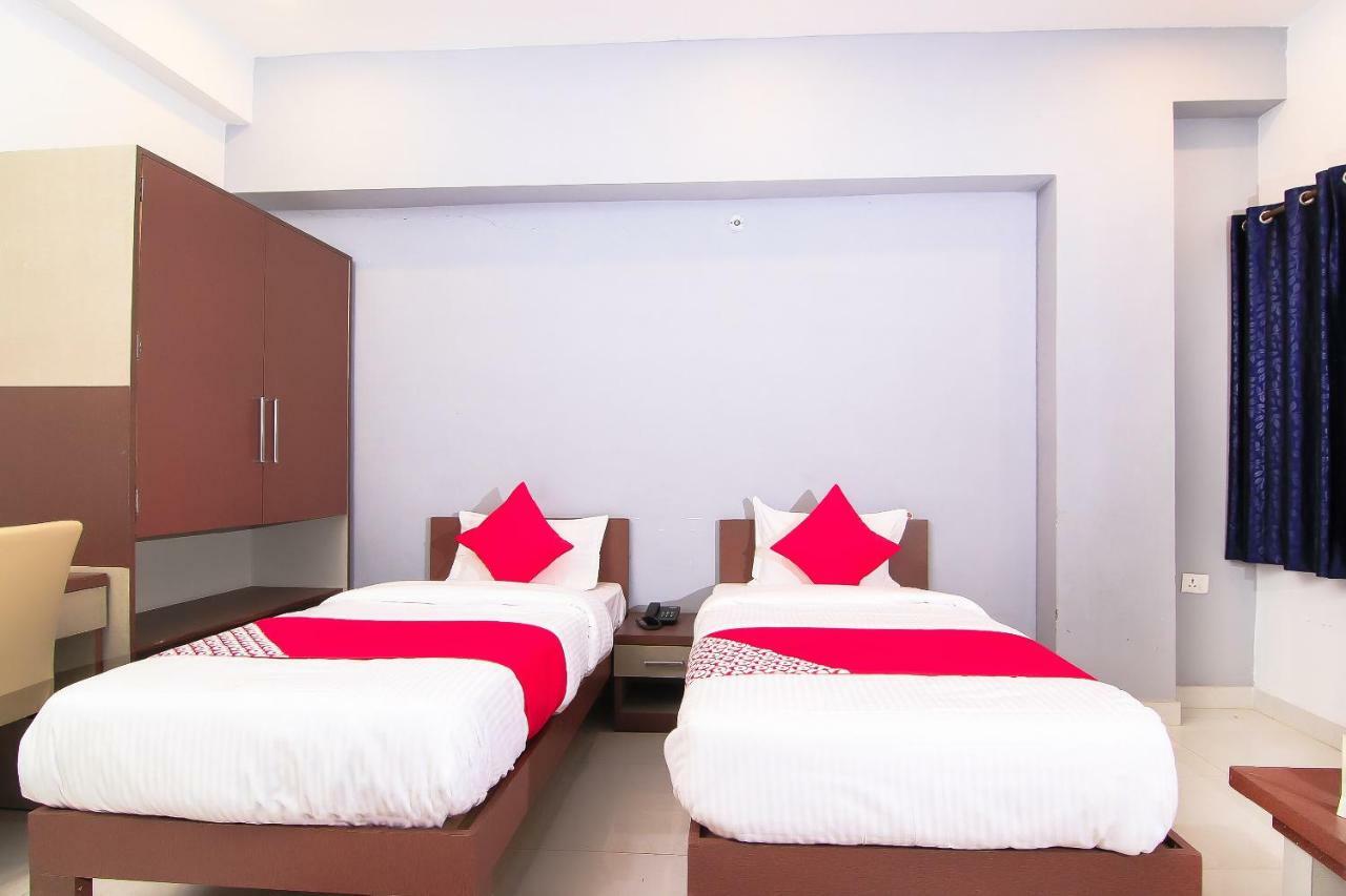 Maple Delite Hotel Lucknow Eksteriør billede